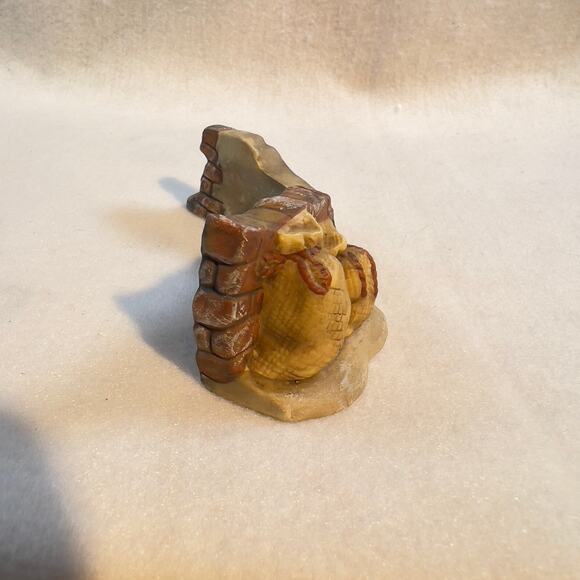 Grandeur Noel '01 Bethlehem Village Stone Wall Collector Ed. O'Well Porcelain - Picture 4 of 10